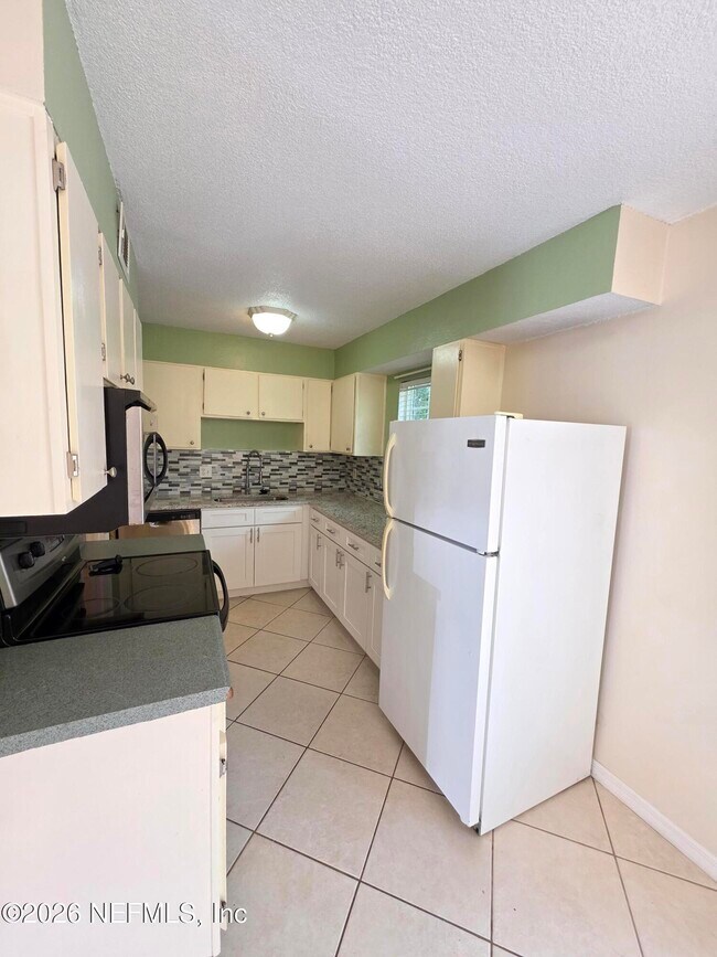 Building Photo - 227 Kettering Ct