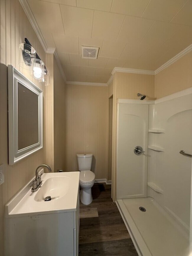Building Photo - New House