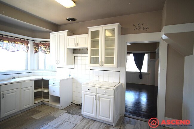 Building Photo - Charming 3BR/2BA Home in the Heart of Downtown Bakersfield