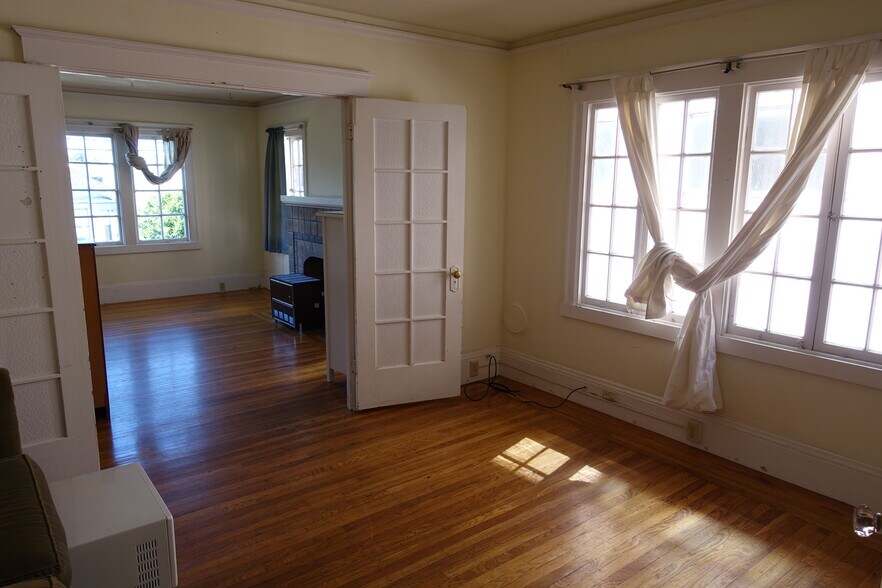 Building Photo - 2343 Dwight Way