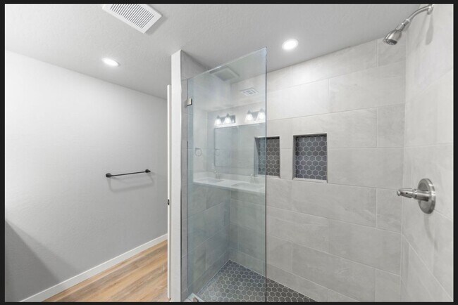 Building Photo - 6208 Dark Hollow Rd
