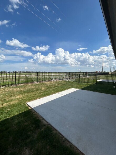 Building Photo - 157 N Gowen St