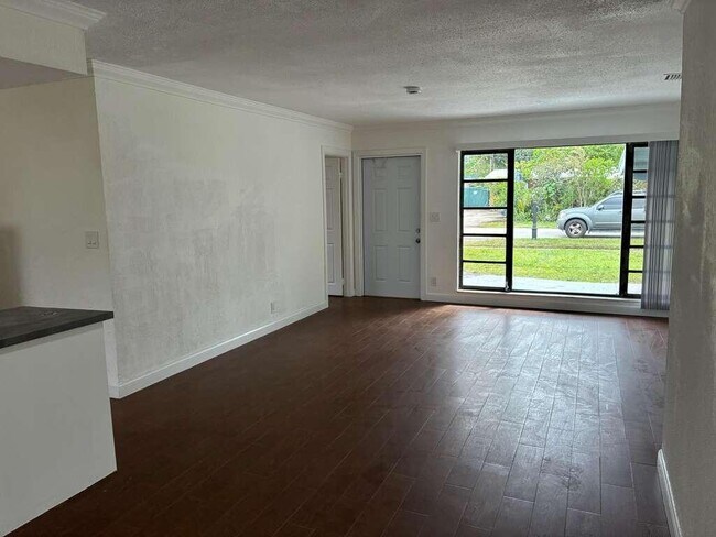 Building Photo - 1741 NW 27th Ave