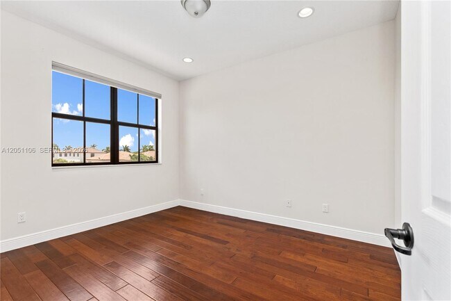 Building Photo - 8420 NW 33rd St