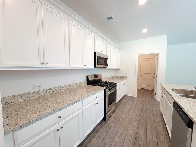Building Photo - 416 Golden Eagle Pkwy