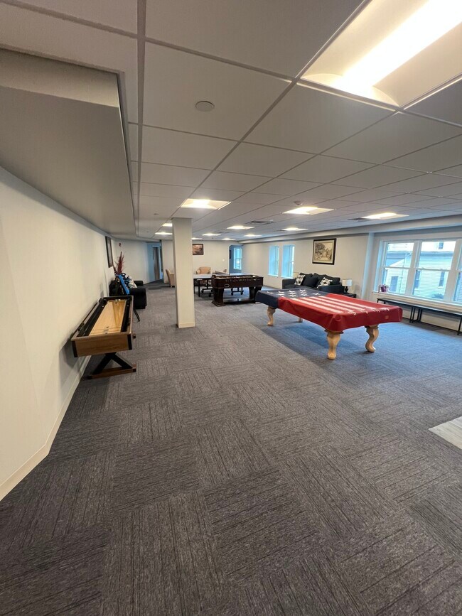 Building Photo - 12 Florence St