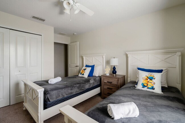 Building Photo - 4806 Brier Rose Ln