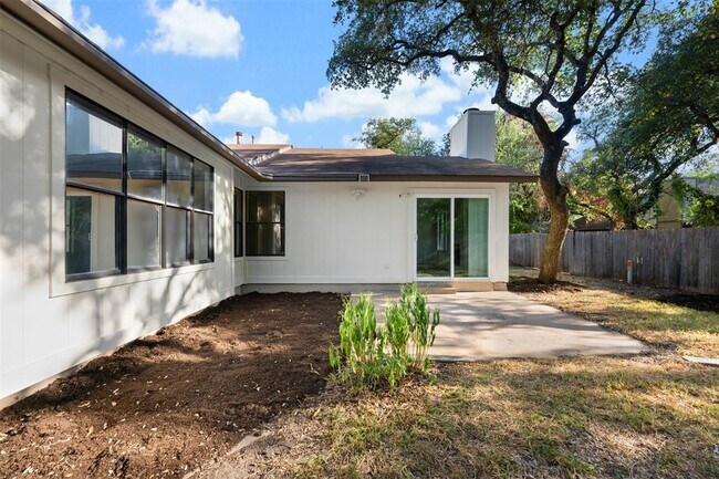Building Photo - 11464 Bristle Oak Trail