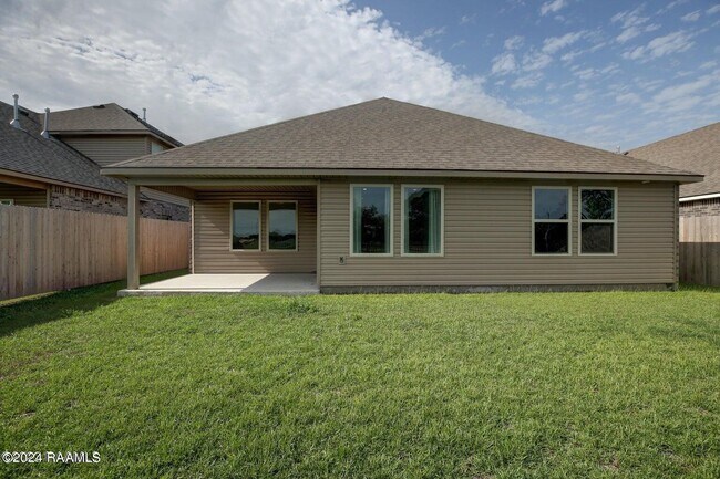 Building Photo - 107 Emerald Star Ln