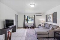 Building Photo - 662 Callahan St