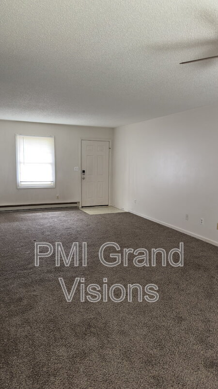 Building Photo - 1305 18th St