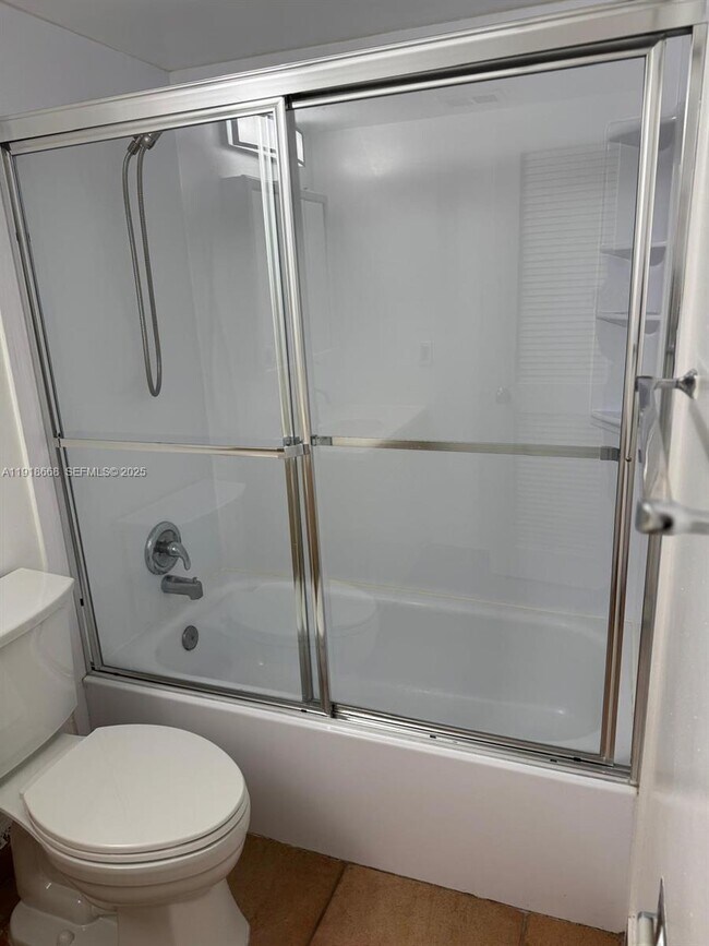 Building Photo - 5731 NW 37th St