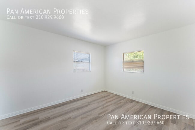 Building Photo - 546 W D St