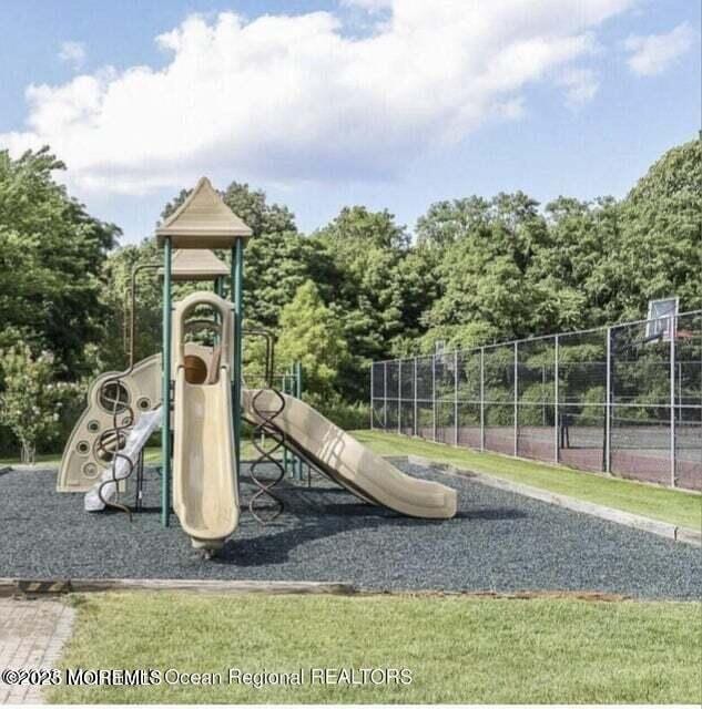 Building Photo - 85 Mira Vista Ct