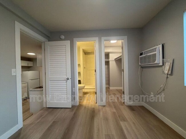 Building Photo - 877 N 26th St