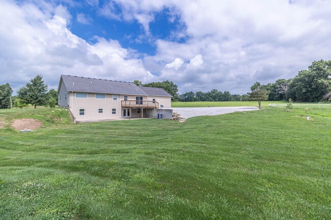 Building Photo - 7700 N Ballew Rd
