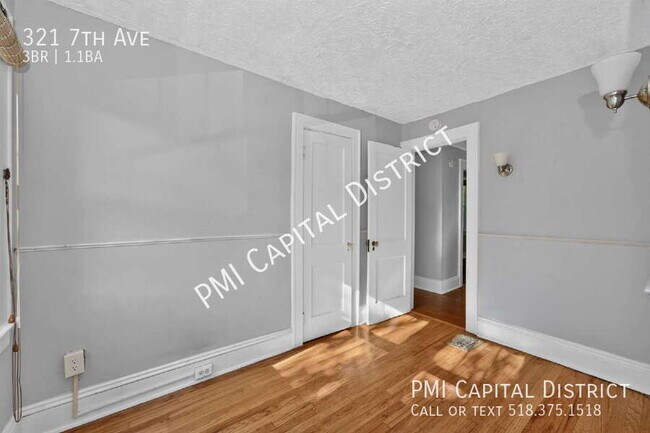 Building Photo - 321 7th Ave