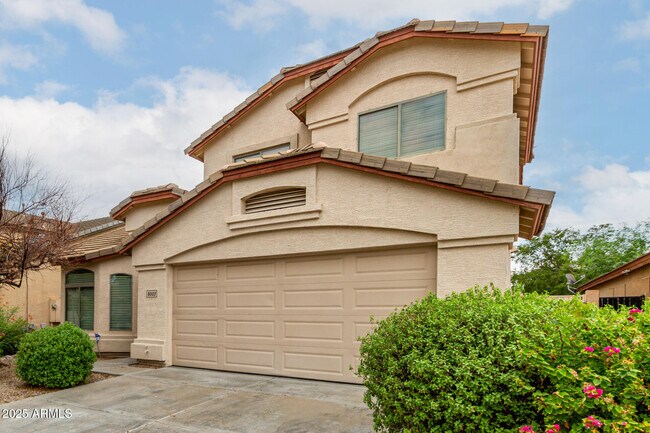 Building Photo - 8003 S 48th Dr