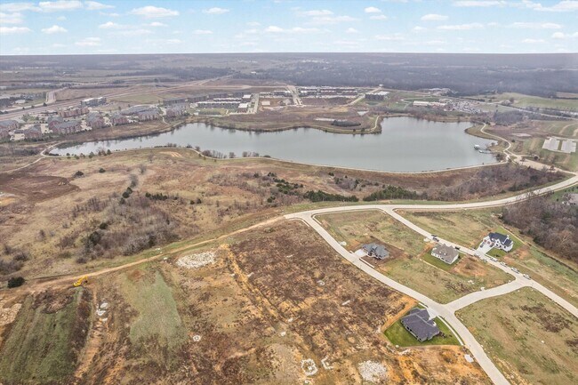 Building Photo - 2905 Easley Cabin Cir