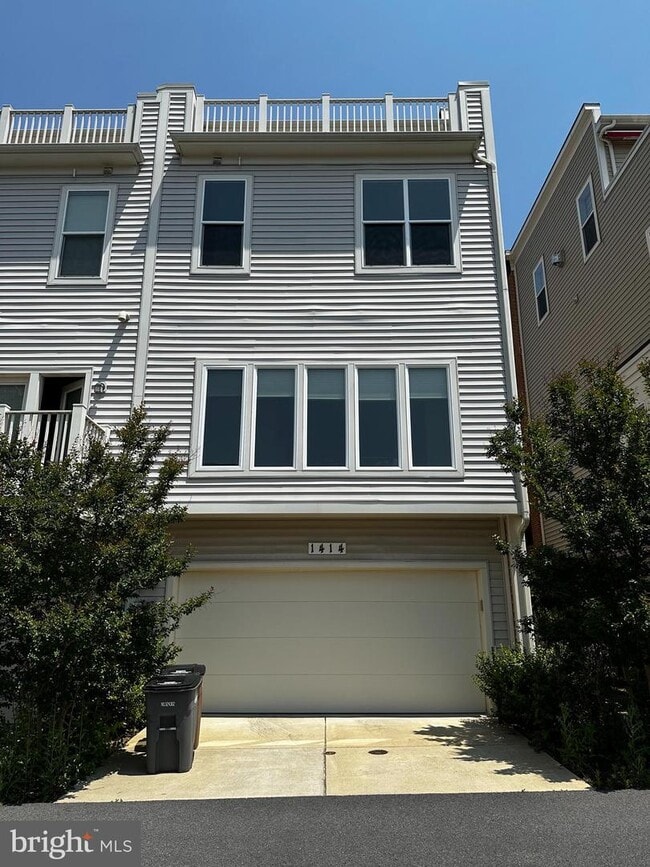 Building Photo - 1414 Piccard Dr
