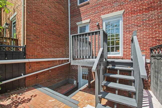 Building Photo - 449 Old Town Ct