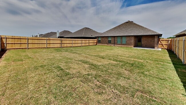 Building Photo - Luxury BRAND NEW 3 Bedroom 2 Bathroom Home...