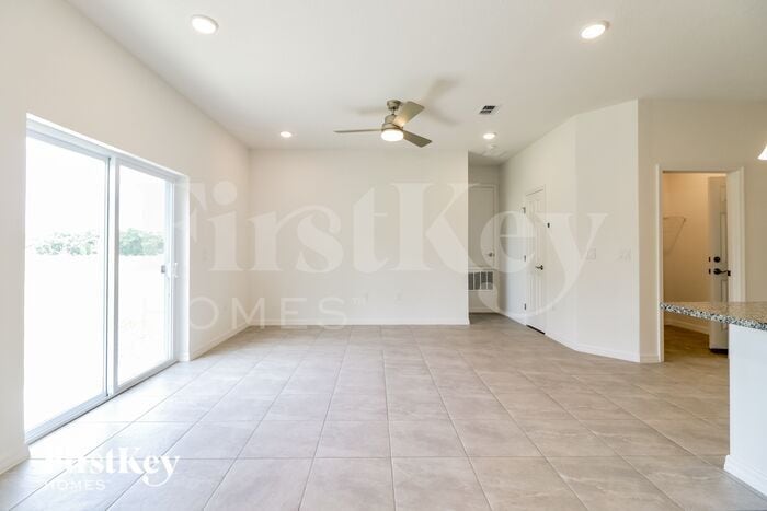 Building Photo - 230 Windsor Reserve Dr