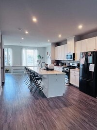 Building Photo - 301 Theodora Way