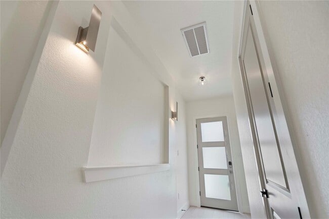 Building Photo - 4505 Phlox St