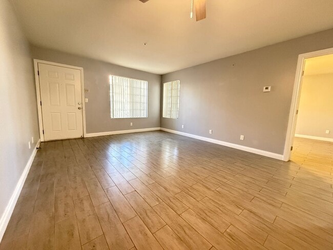 Building Photo - 2121 Sealion Dr