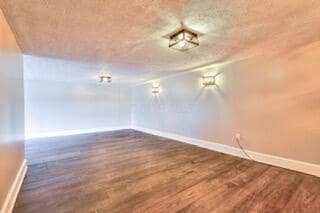 Building Photo - 8764 Croton Rd