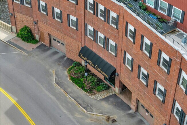 Building Photo - Luxury Condo for Rent – Franklin Place, Bangor
