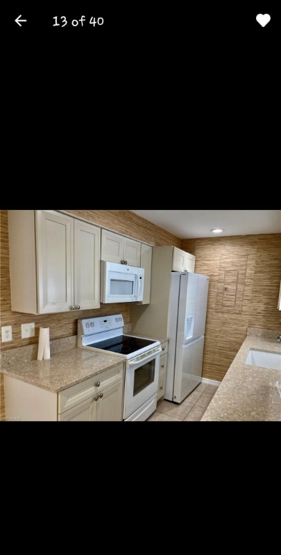 Building Photo - 2703 SE 16th Pl