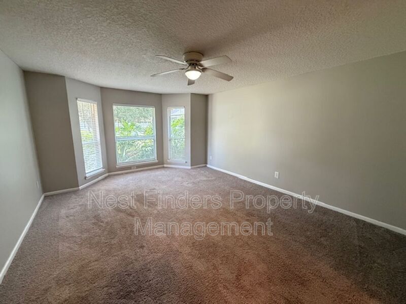 Building Photo - 830 S Lilac Loop