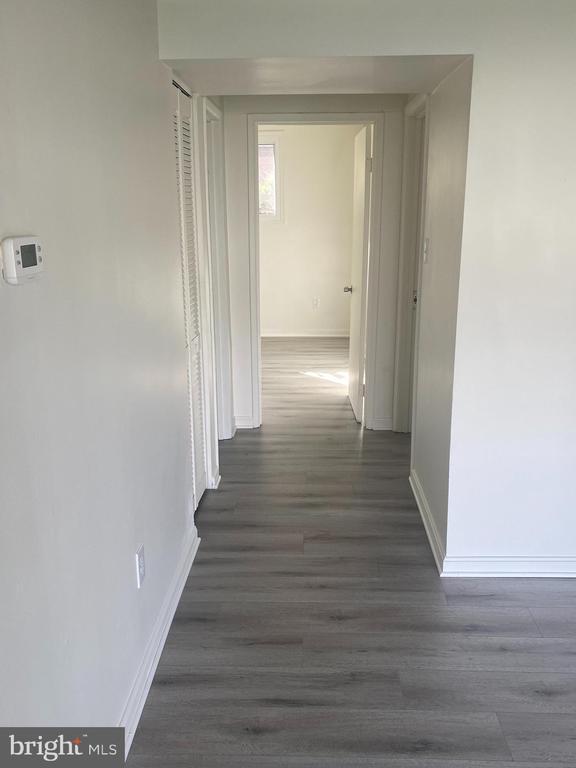 Building Photo - 5438 85th Ave