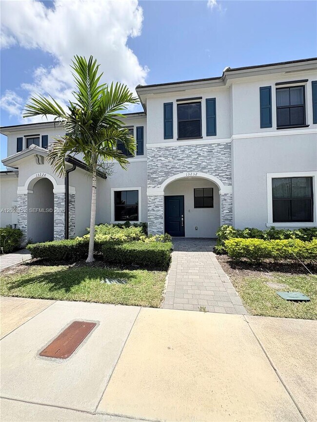 Building Photo - 13232 SW 287th Ter