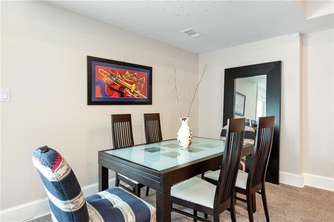 Building Photo - 582 St Charles Ave NE