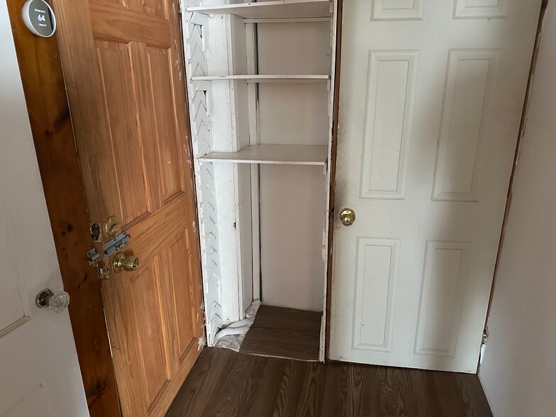 Storage - 49 N Bridge St