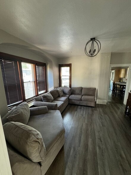 Building Photo - 84 E. 15th Street