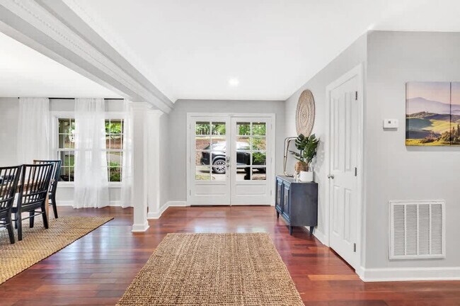 Building Photo - 254 Beaten Path Rd