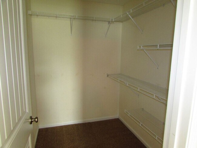 Building Photo - Modern Comfort: Your Ideal Rental Home in Valdosta, GA