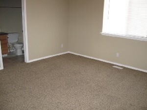 Building Photo - 1300 W Hasket Cir