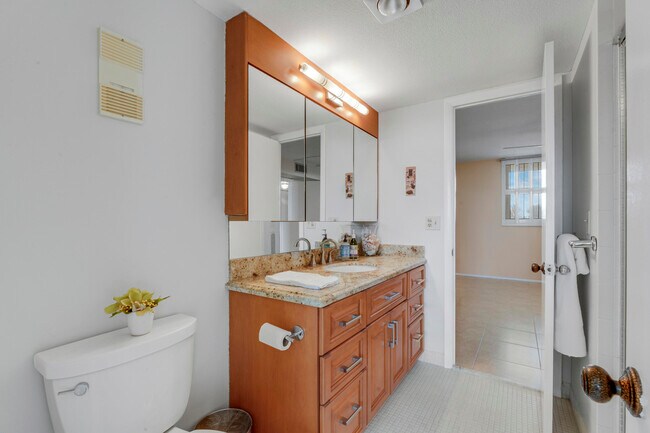 Building Photo - 6461 NW 2nd Ave