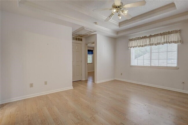 Building Photo - 3005 Warm Springs Ln