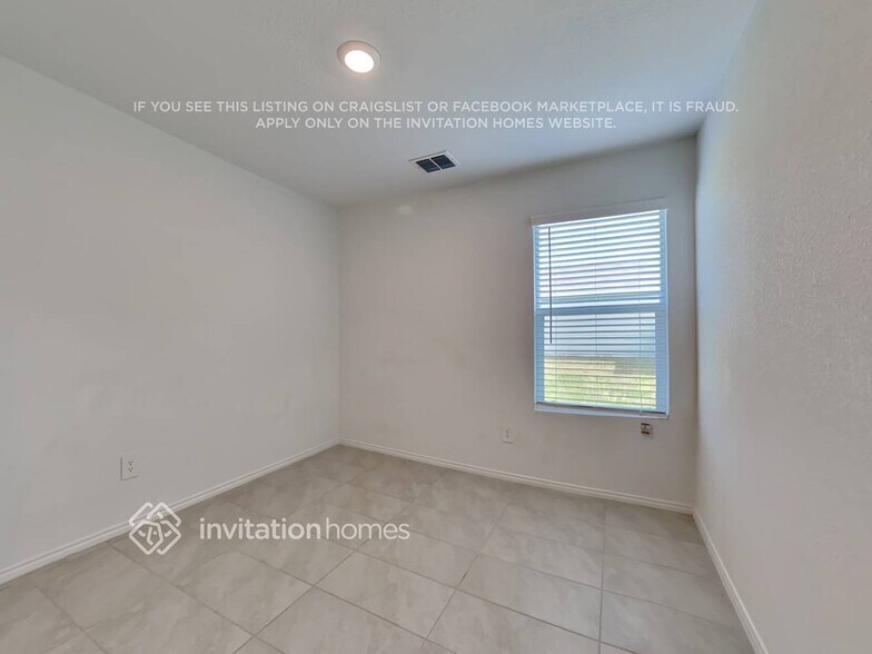 Building Photo - 3024 Wallace Wls Ct