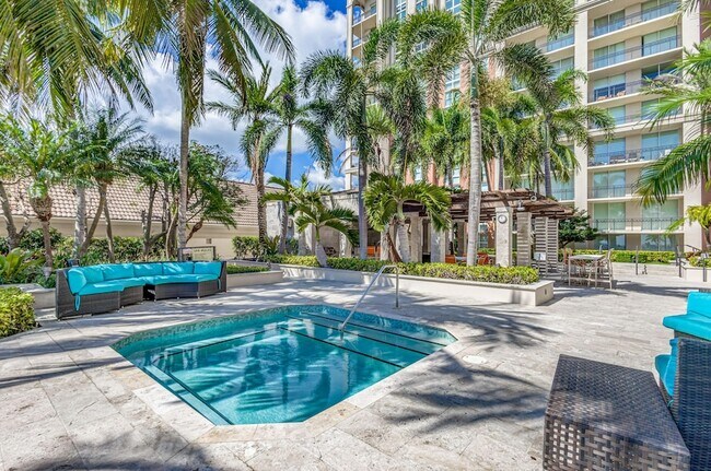 Building Photo - 550 Okeechobee Blvd