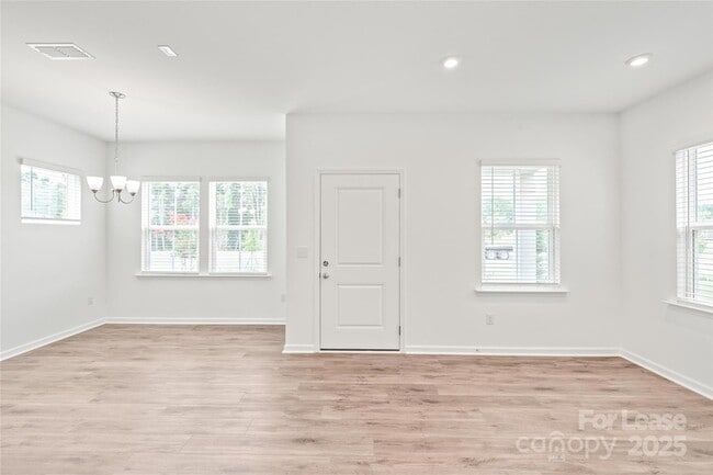 Building Photo - 15922 Parkside crossing Dr