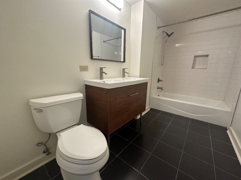 Building Photo - 1401 Scott St