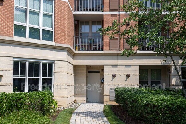 Building Photo - 11760 Sunrise Valley Dr