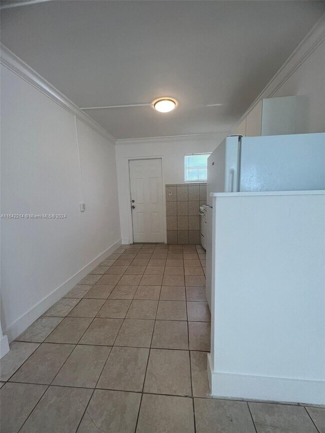 Building Photo - 6150 Cleveland St